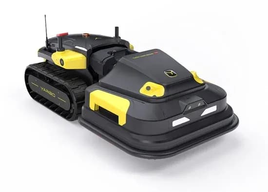 Yarbo Core + M1 PRO zāles pļaušanas modulis – KOMPLEKTS